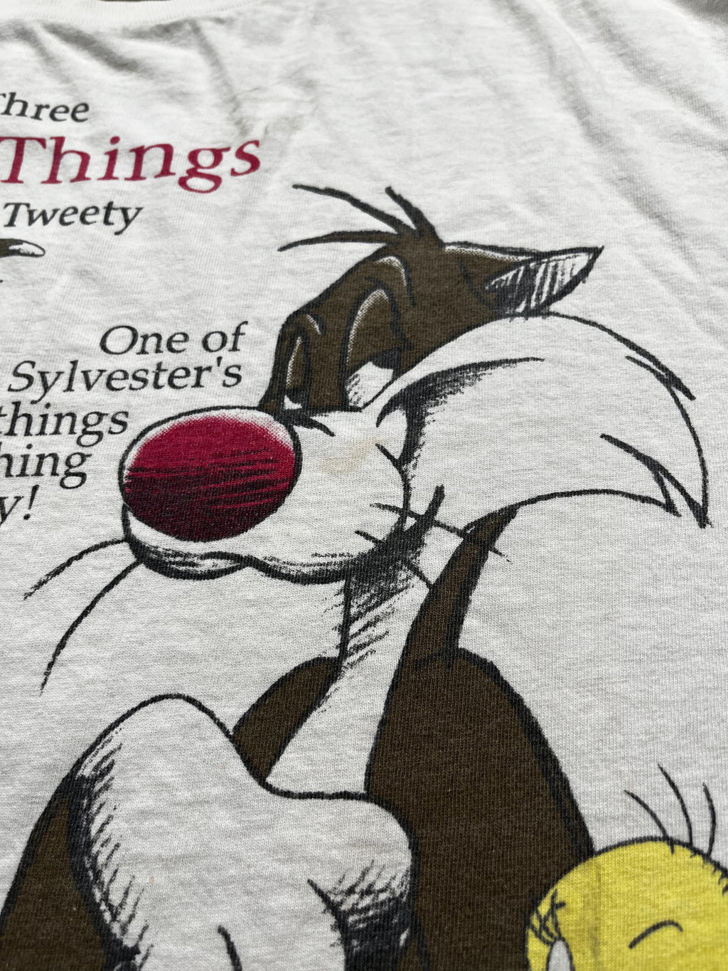 Vintage 1995 Tultex Looney Tunes "Favorite Things" T-Shirt