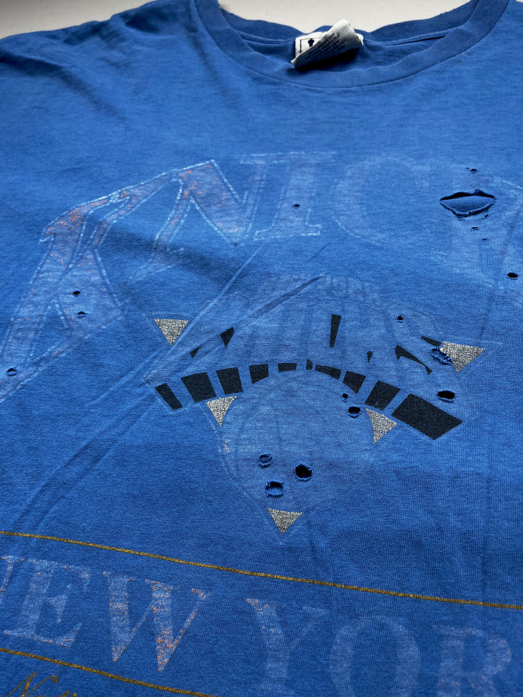 Vintage New York Knicks NBA Graphic T-Shirt Blue