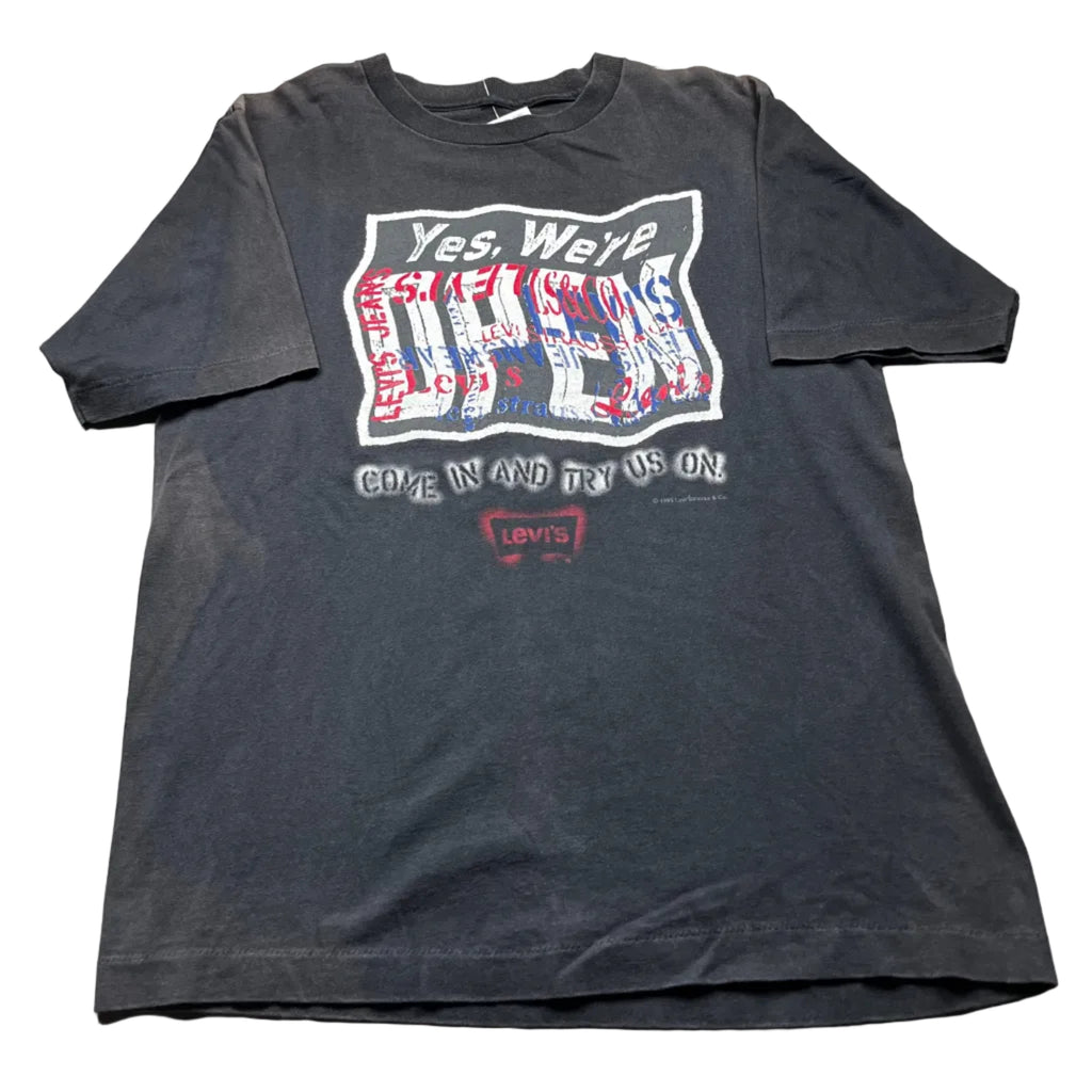 Vintage 1995 Levi’s Yes We’re Open Shirt
