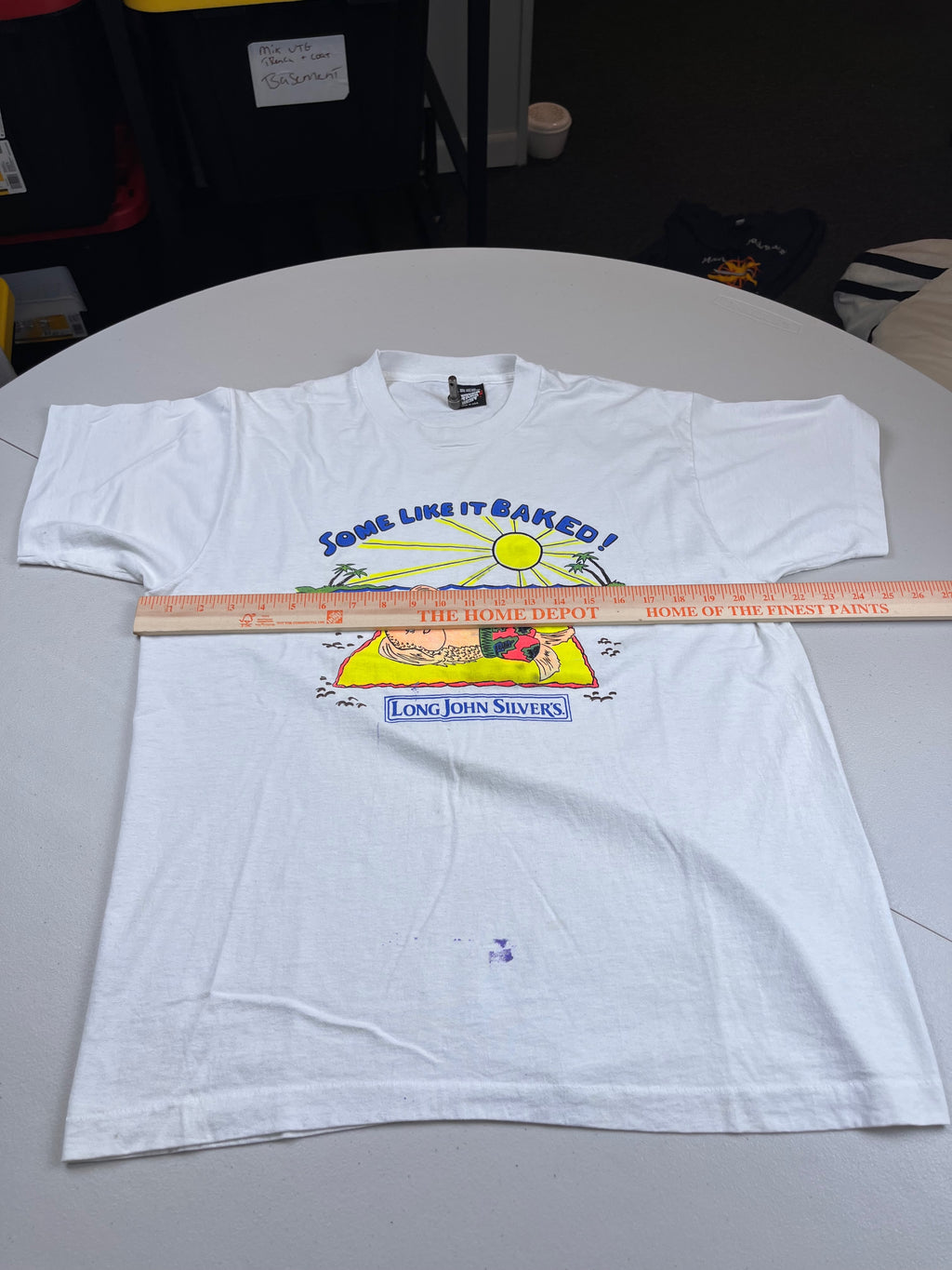 Vintage 90s Long John Silver's Some Like It Baked T-Shirt