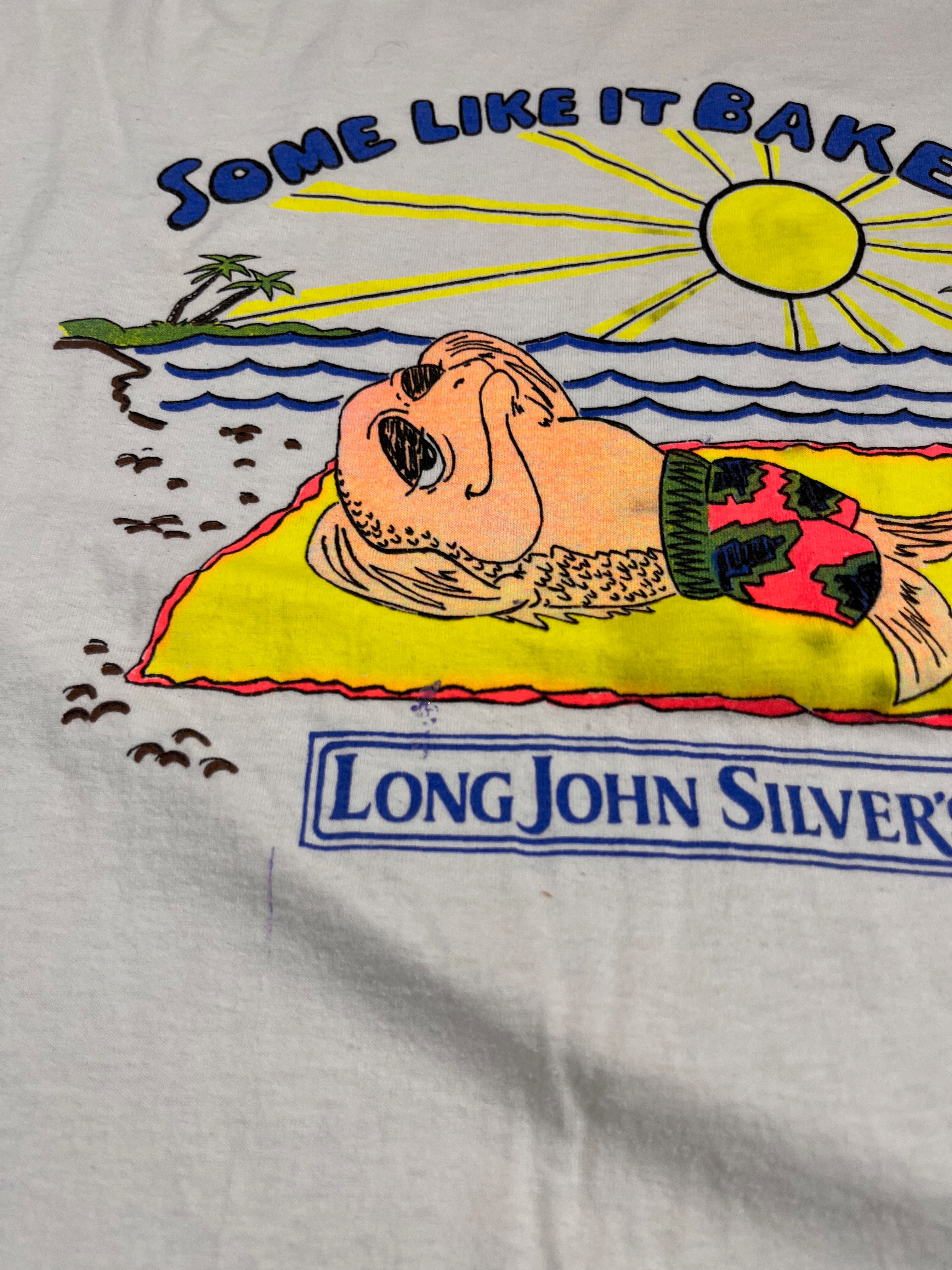 Vintage 90s Long John Silver's Some Like It Baked T-Shirt