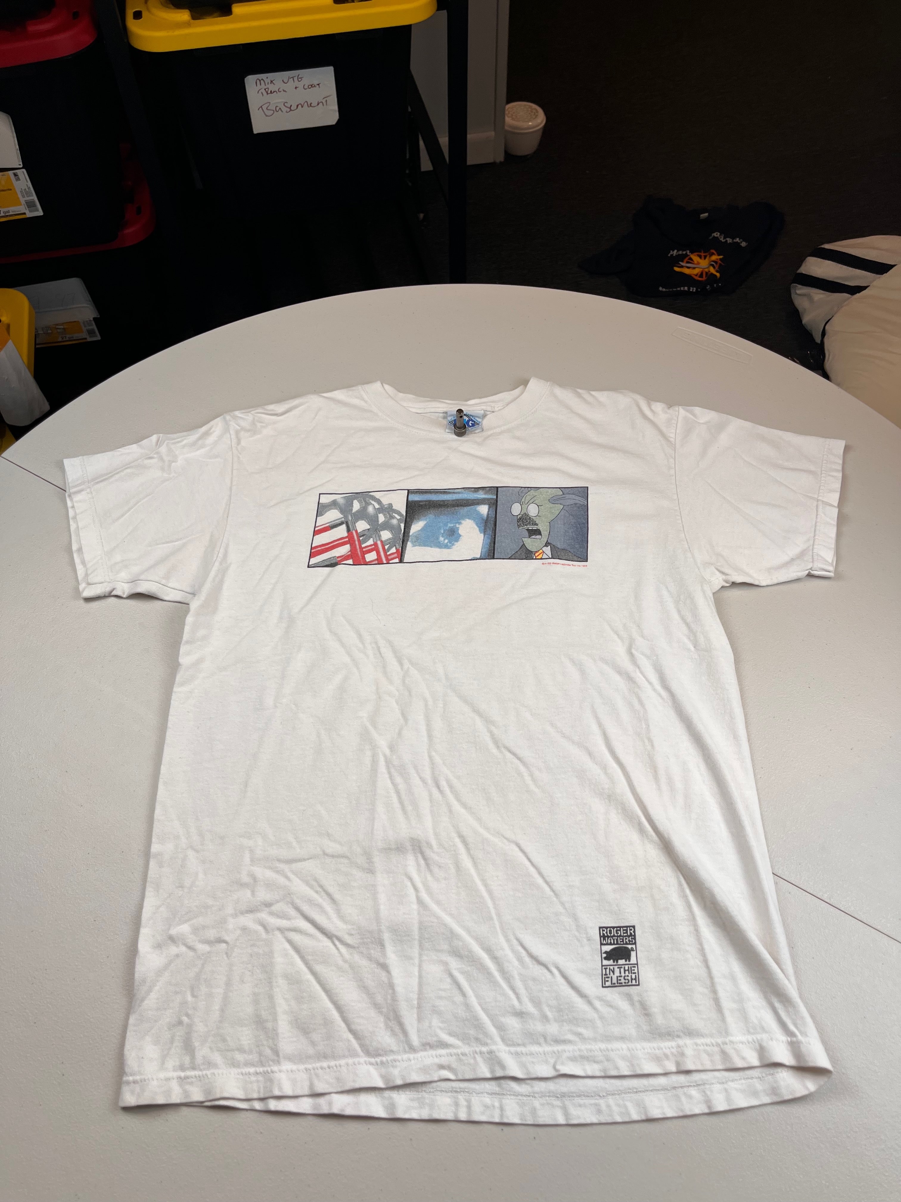 Vintage 1999 Roger Waters In The Flesh Tour T-Shirt