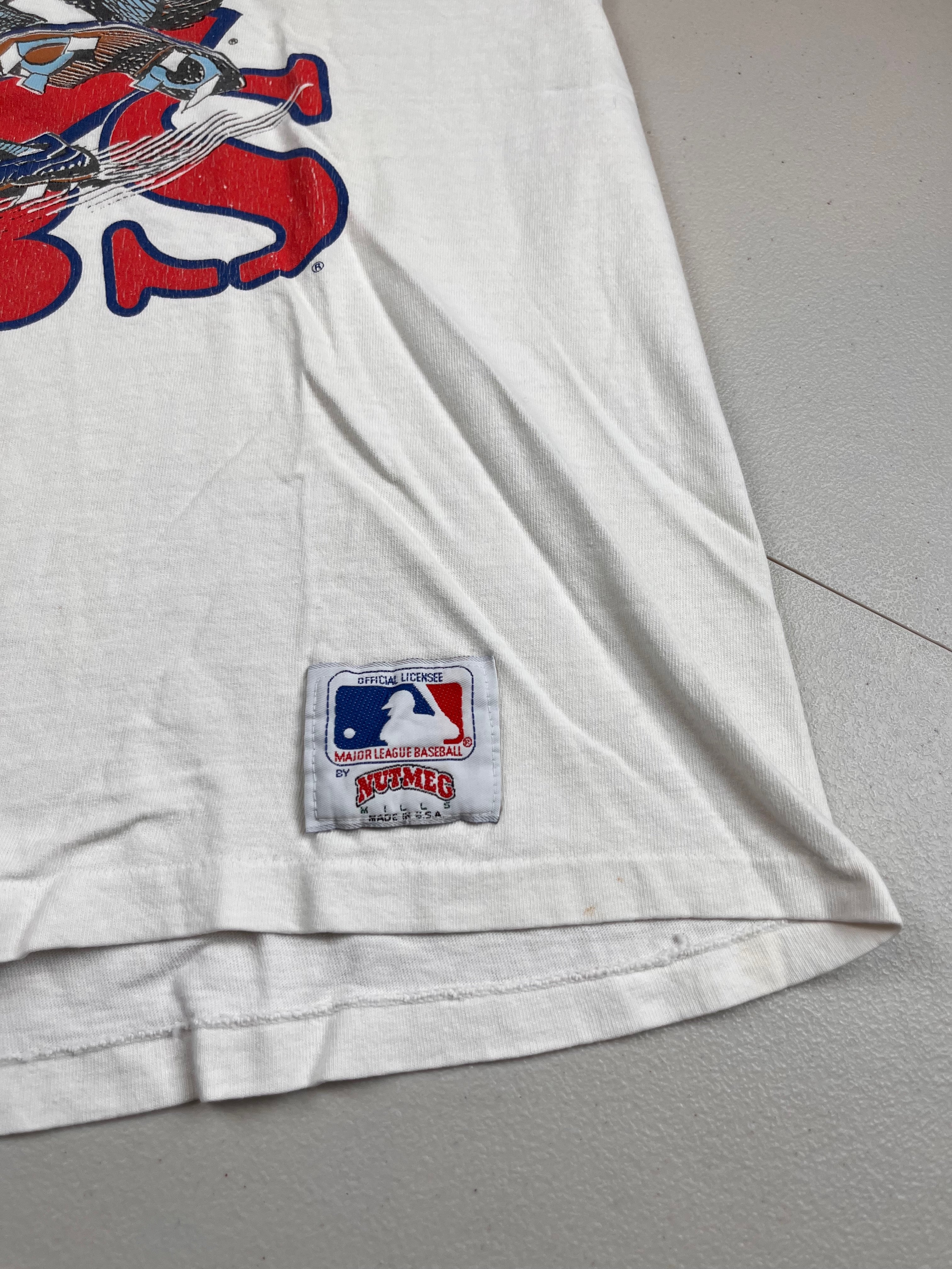 Vintage 90s Chicago Cubs Nutmeg Big Logo Graphic T-Shirt