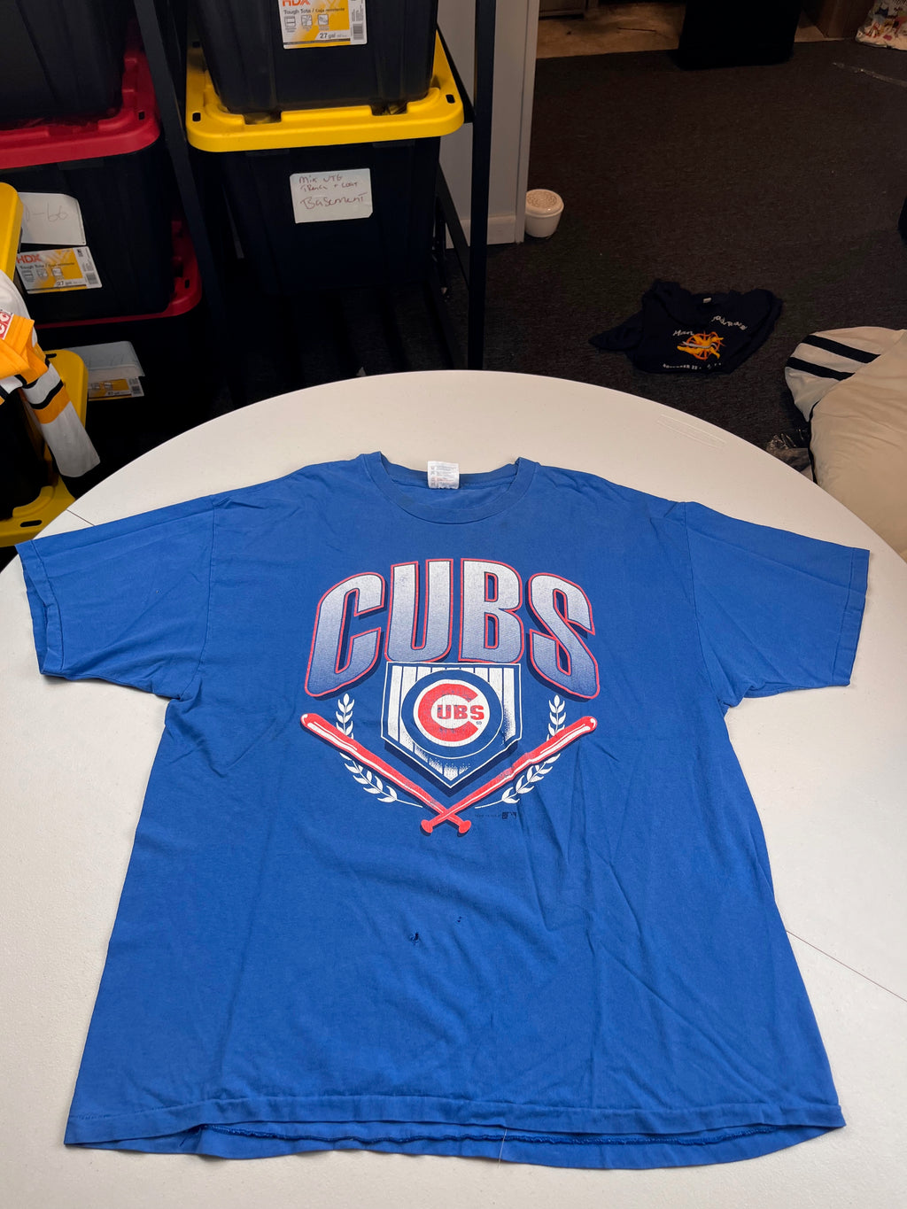 Vintage 90s Chicago Cubs Home Plate Crossed Bats T-Shirt