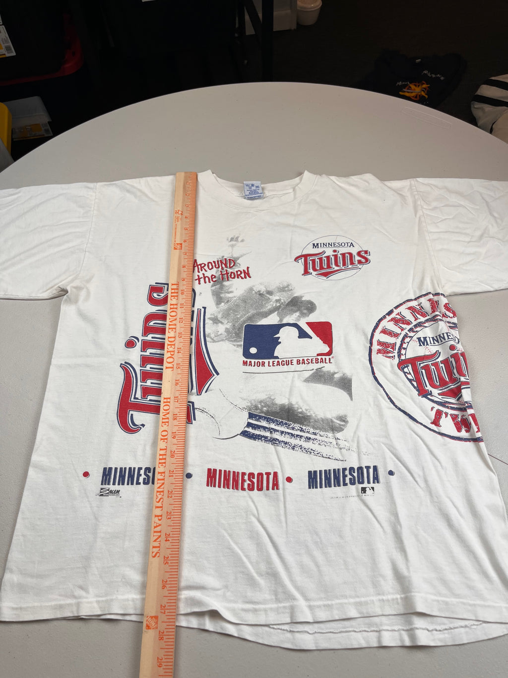 Vintage 90s Salem Minnesota Twins Around The Horn Wrap Around T-Shirt