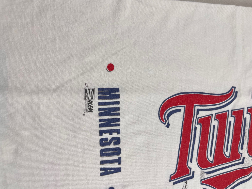 Vintage 90s Salem Minnesota Twins Around The Horn Wrap Around T-Shirt