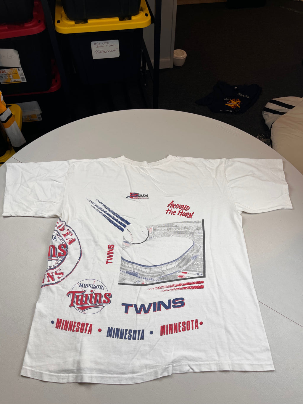 Vintage 90s Salem Minnesota Twins Around The Horn Wrap Around T-Shirt
