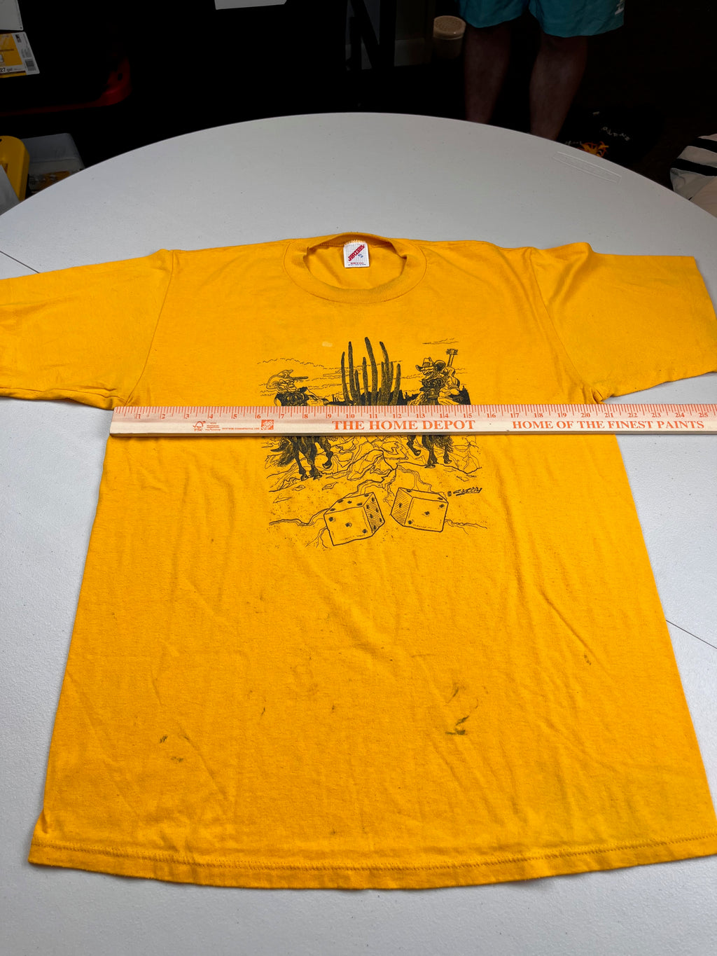 Vintage 90s Hot Tuna Pair A Dice Found Yellow Graphic T-Shirt