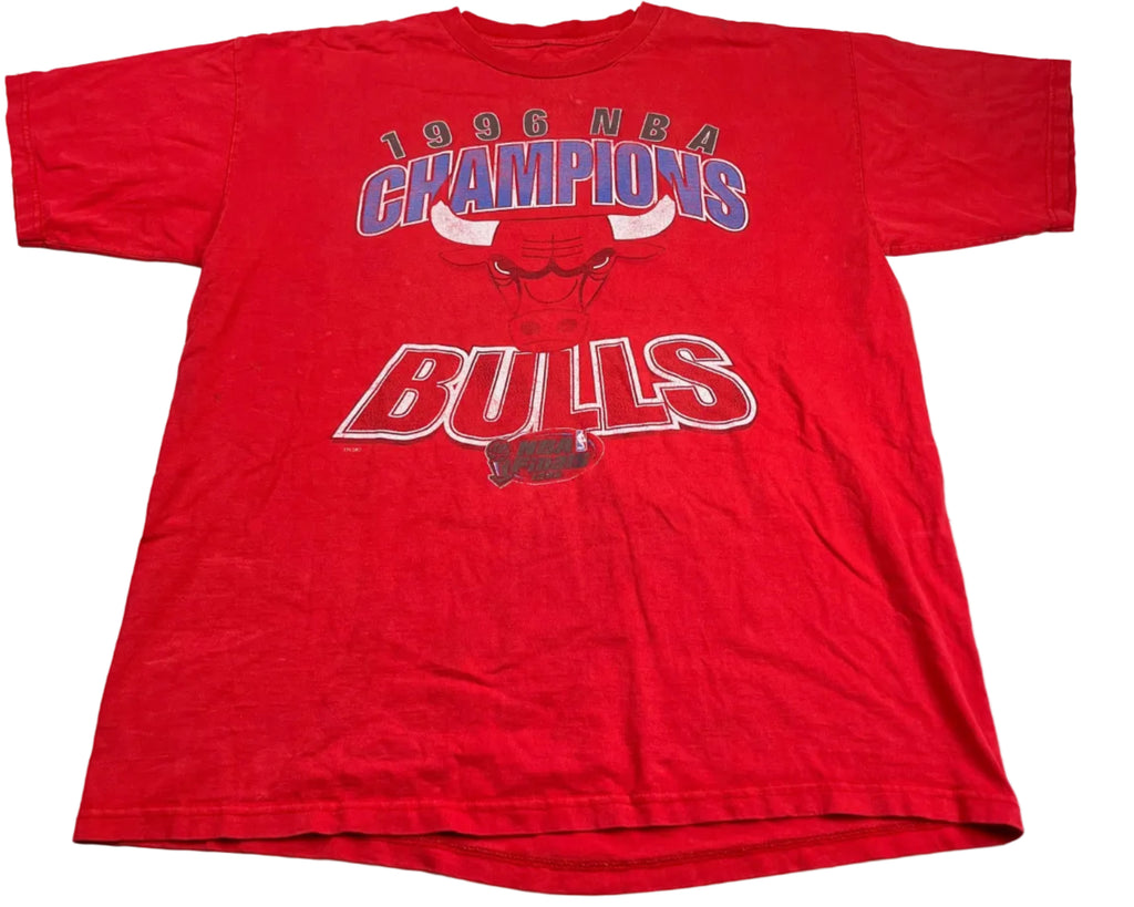 Vintage 1996 NBA Champions Chicago Bulls Red T-Shirt