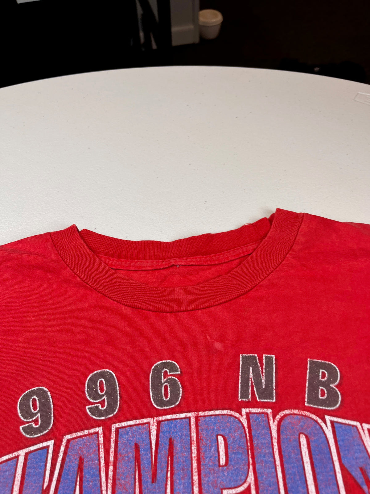 Vintage 1996 NBA Champions Chicago Bulls Red T-Shirt