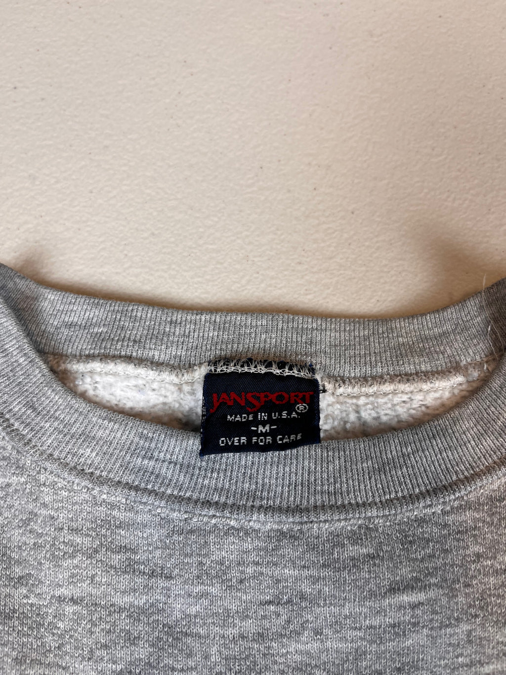 Vintage George Washington Alumni Embroidered Crewneck Sweatshirt