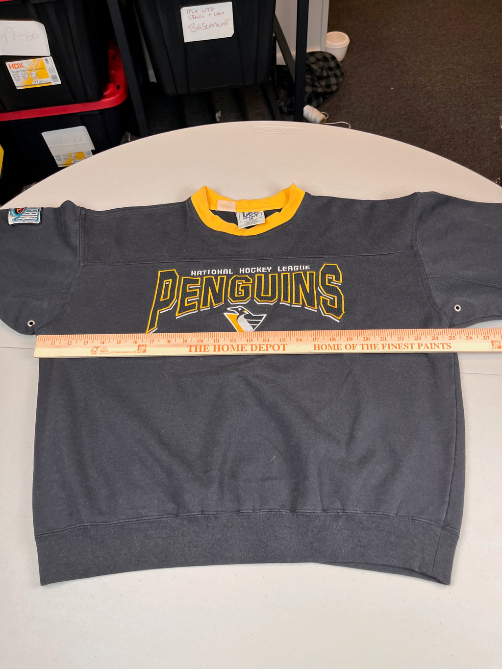 Vintage Pittsburgh Penguins NHL Graphic Crewneck Sweatshirt Black/Yellow