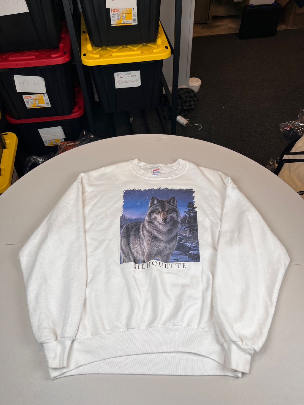 Vintage Silhouette Wolf Nature Graphic Crewneck Sweatshirt
