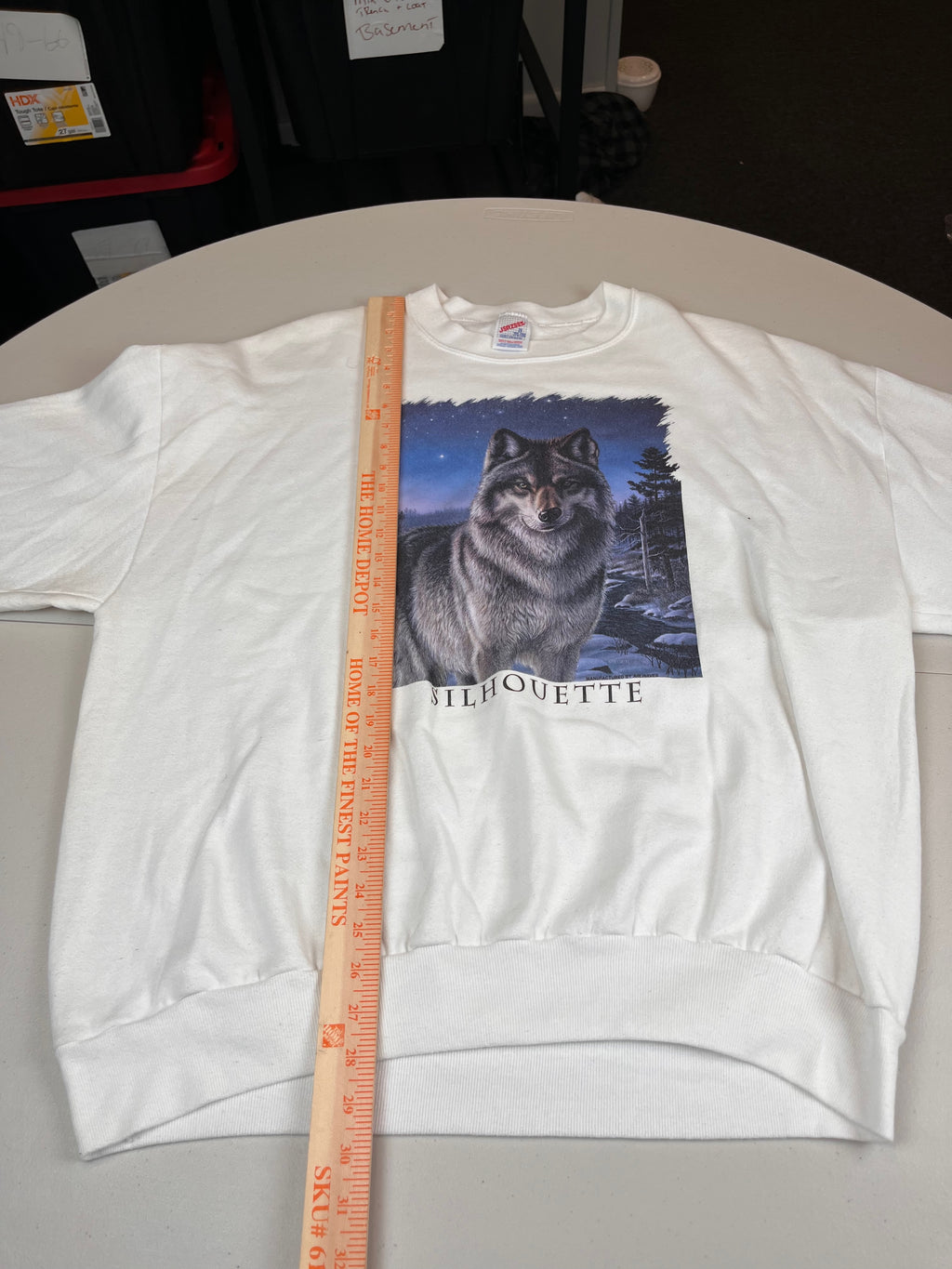 Vintage Silhouette Wolf Nature Graphic Crewneck Sweatshirt