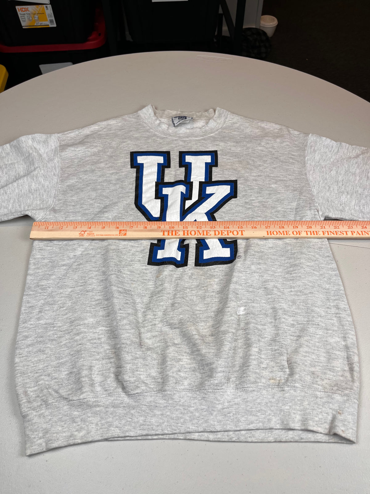 Vintage University of Kentucky Wildcats Logo Sweatshirt