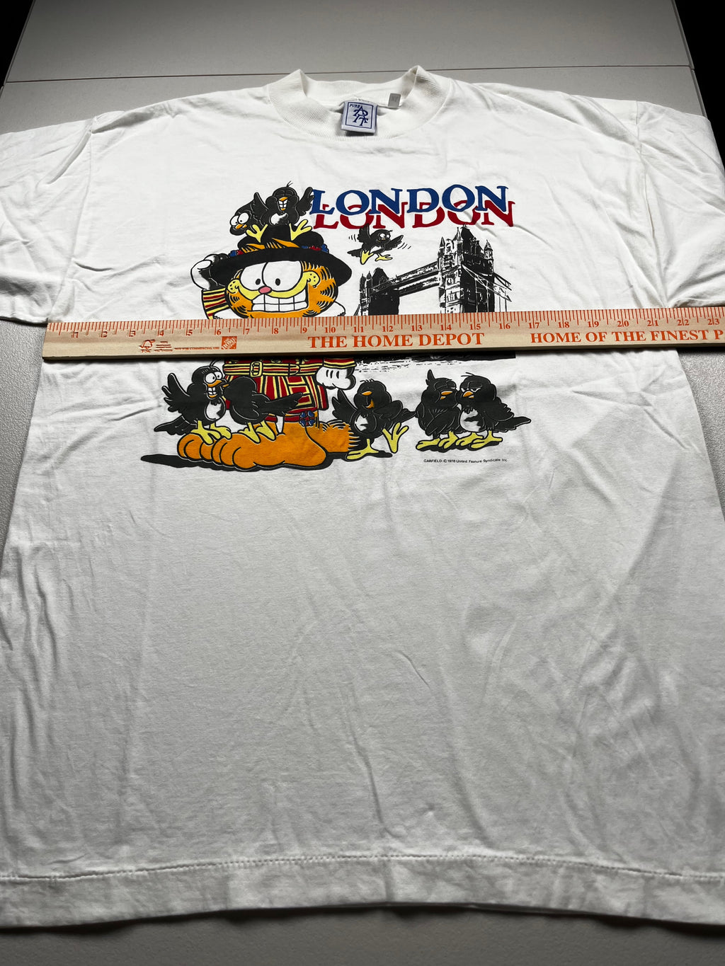 Vintage Garfield London T-Shirt
