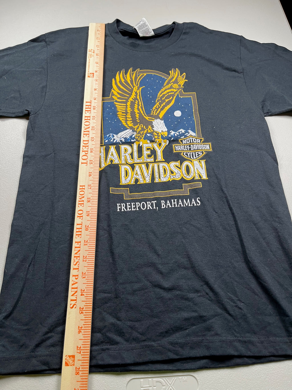 Vintage Black Harley-Davidson "Bahamas" T-Shirt