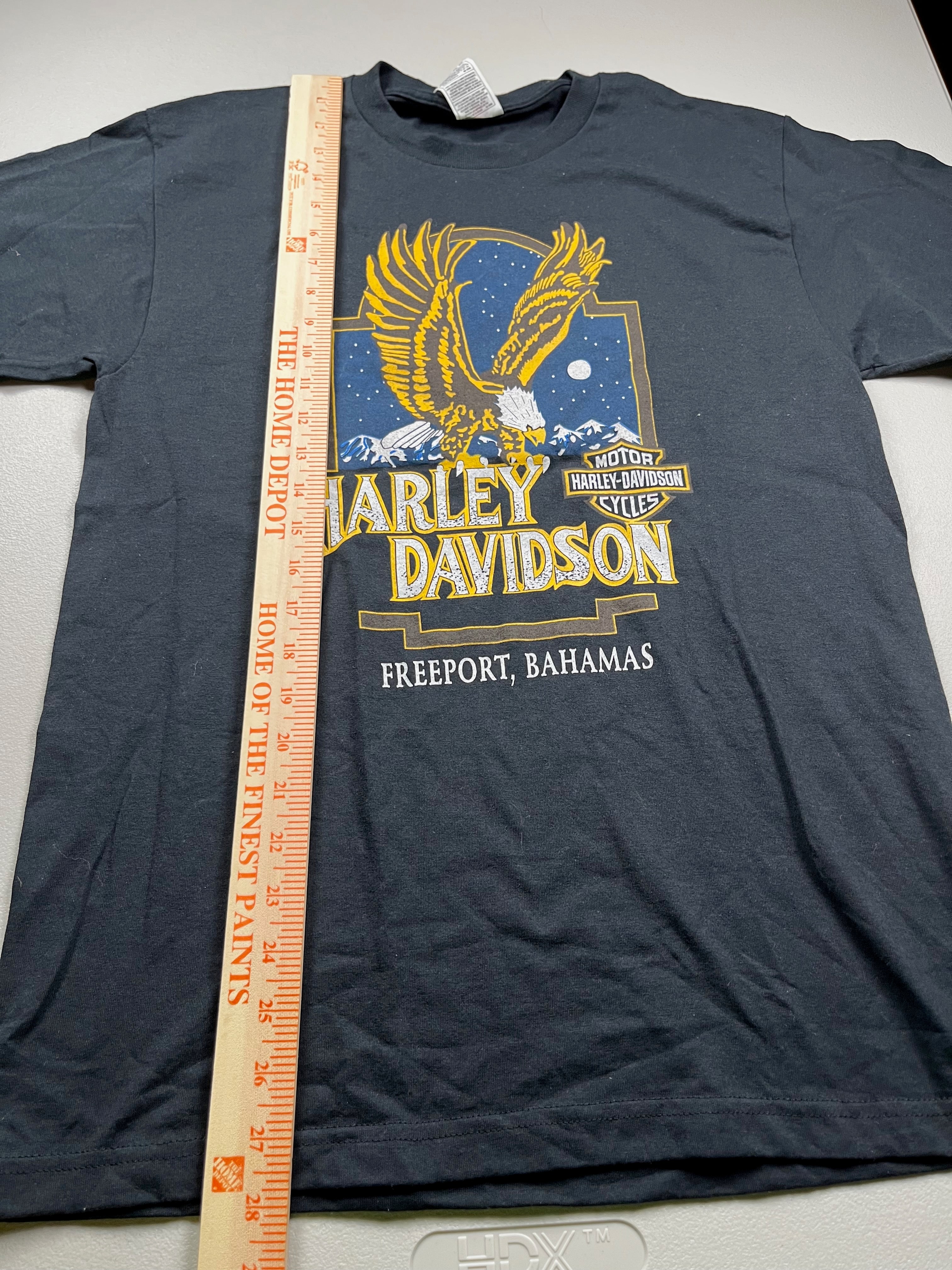 Vintage Black Harley-Davidson "Bahamas" T-Shirt