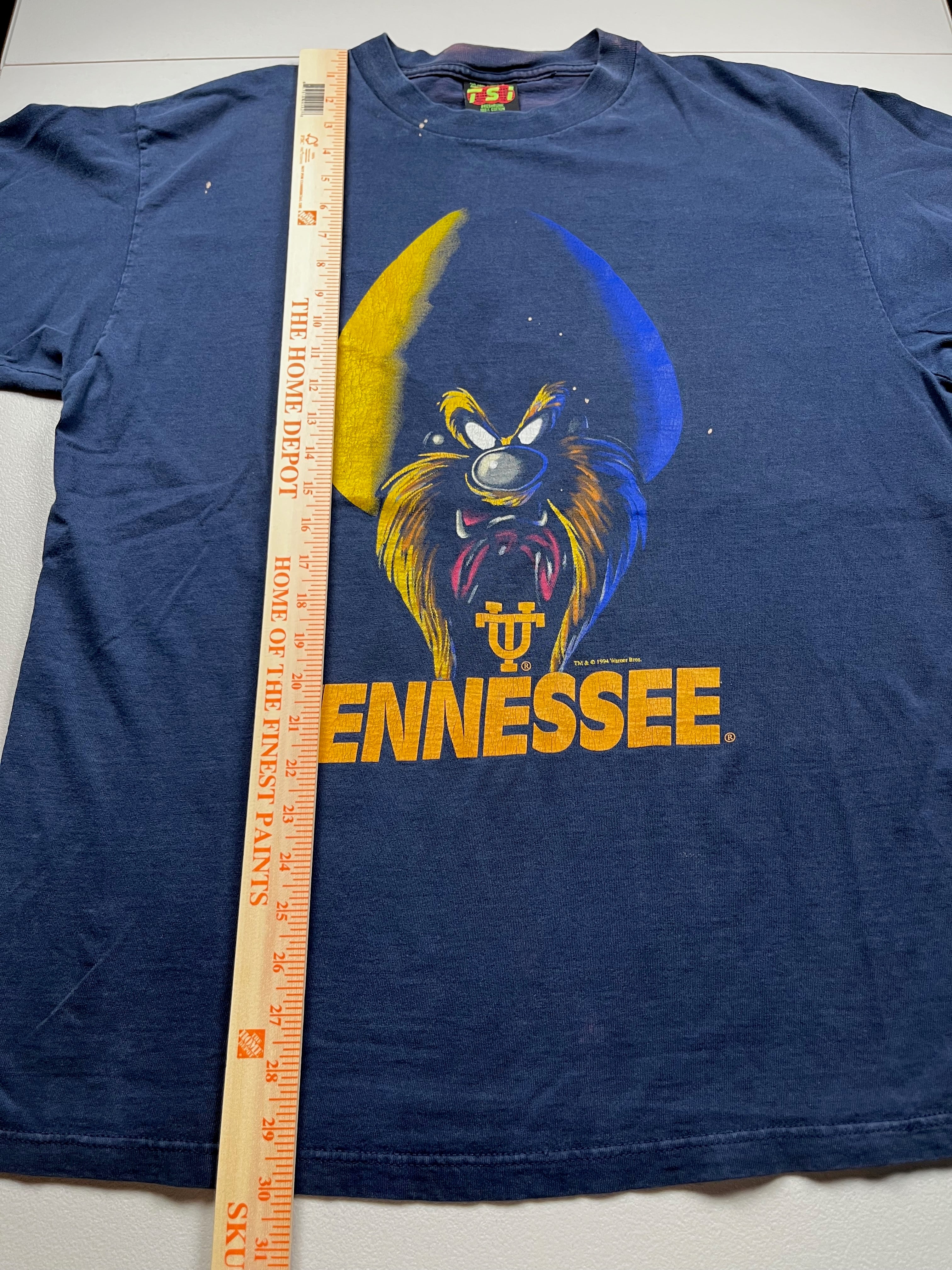 Vintage Navy Tennessee Volunteers Looney Tunes Graphic T-Shirt