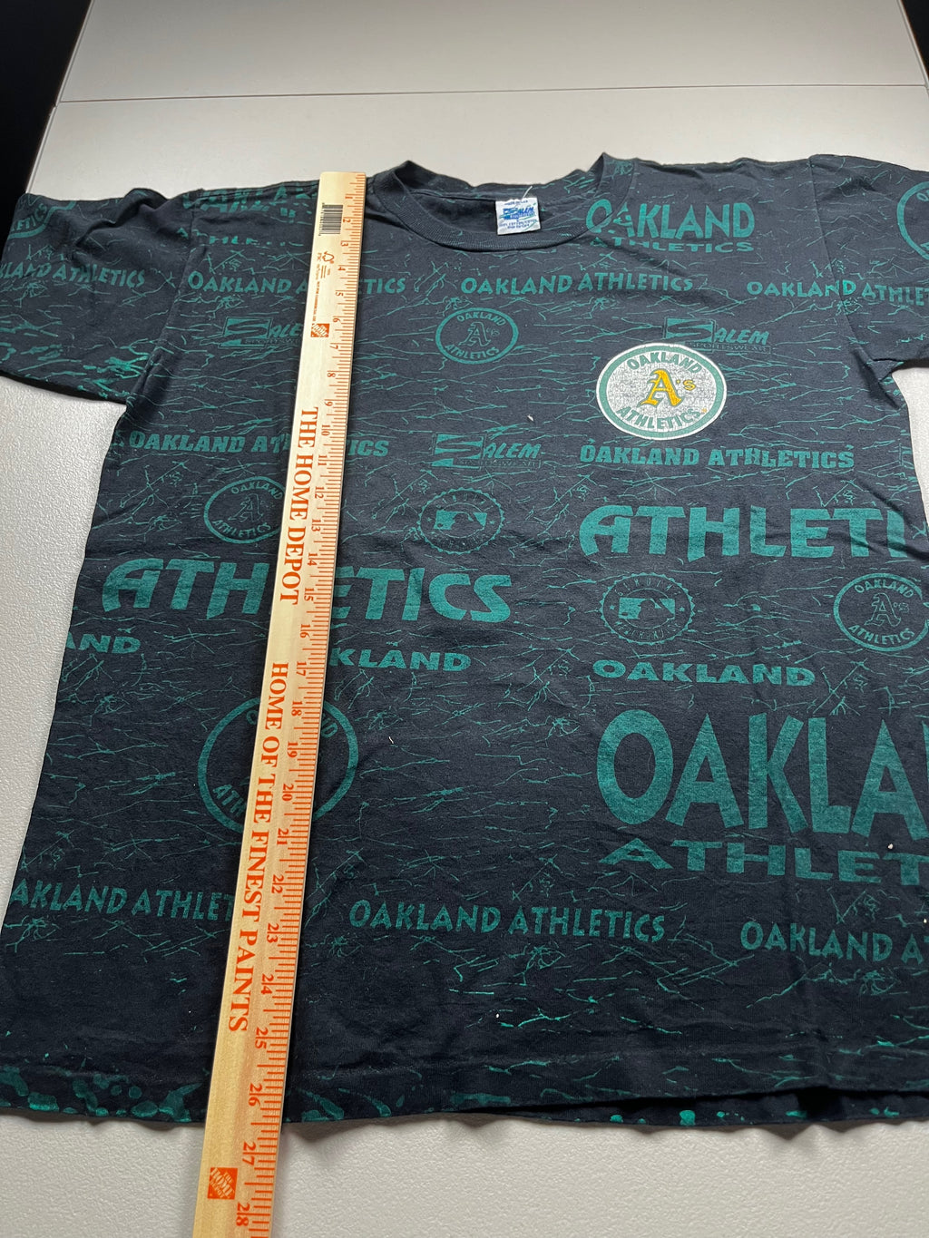 Vintage 1990s Nutmeg Mills Oakland Athletics T-Shirt