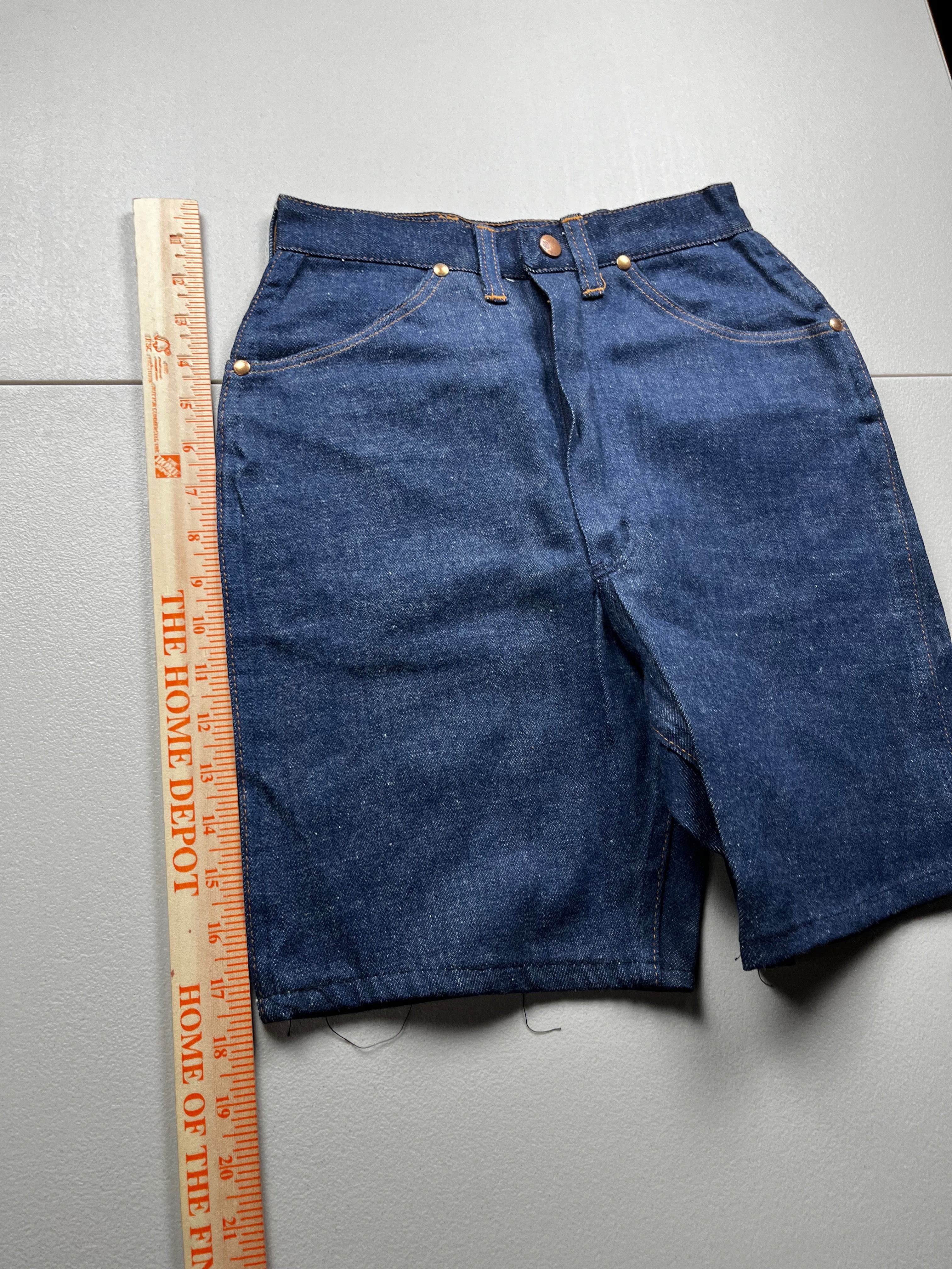 Vintage 1970s Deadstock Wrangler Blue Bell Denim Western Shorts