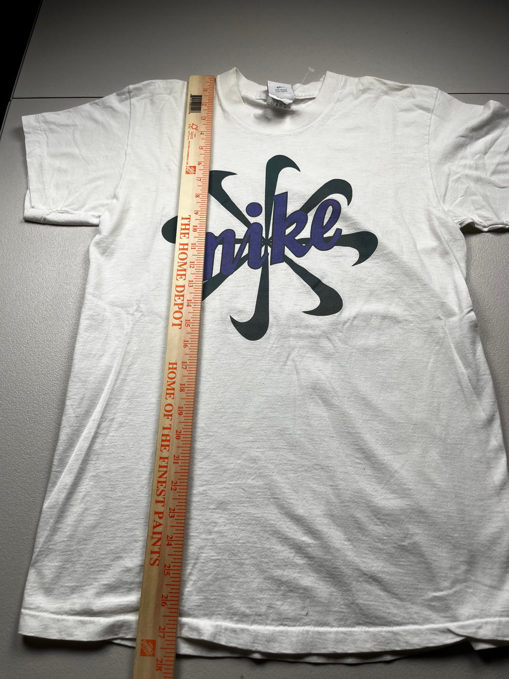 Vintage 90s Nike Pinwheel Script T-Shirt