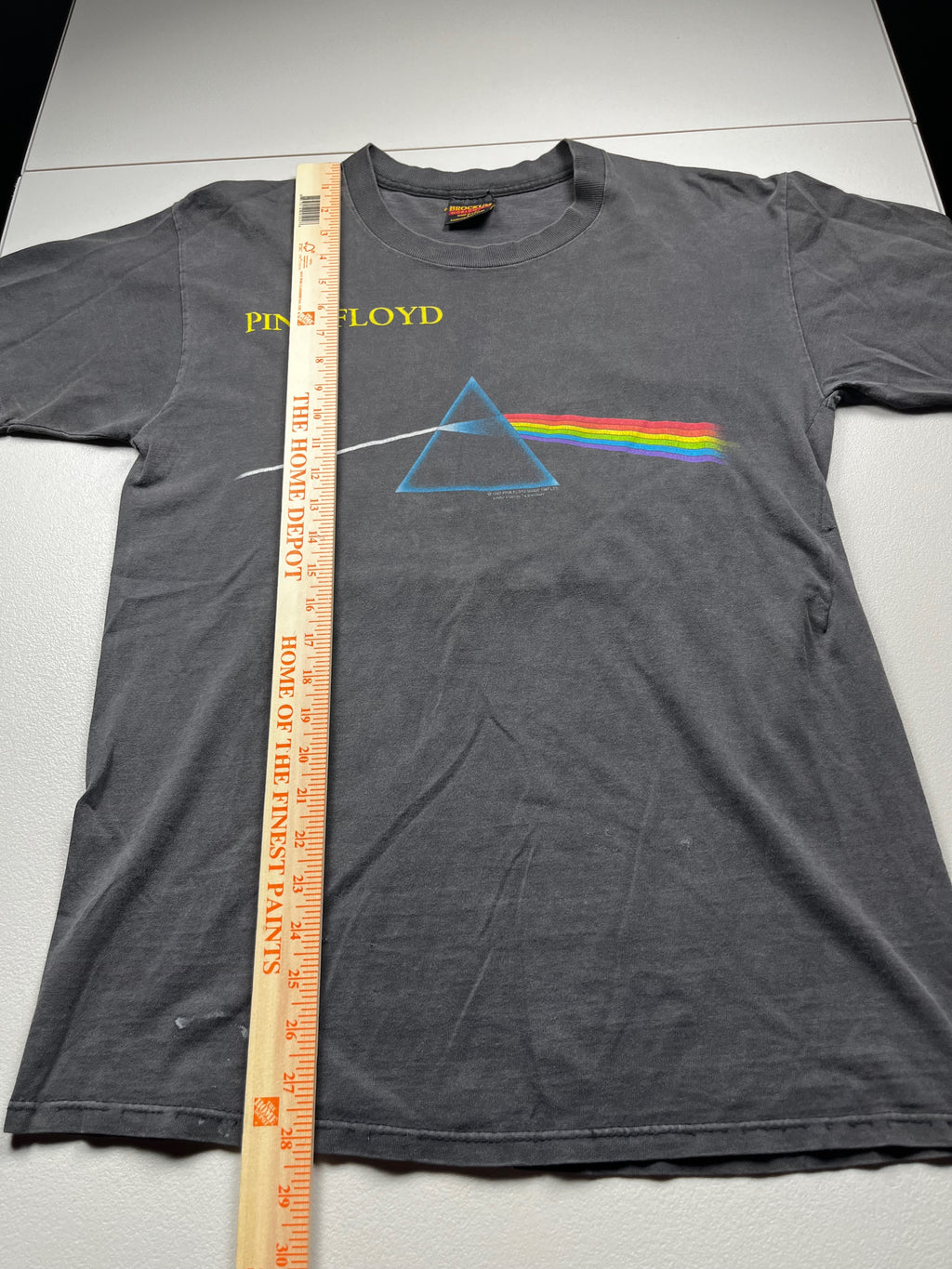 Vintage Pink Floyd The Dark Side of the Moon Prism Graphic T-Shirt Faded Black