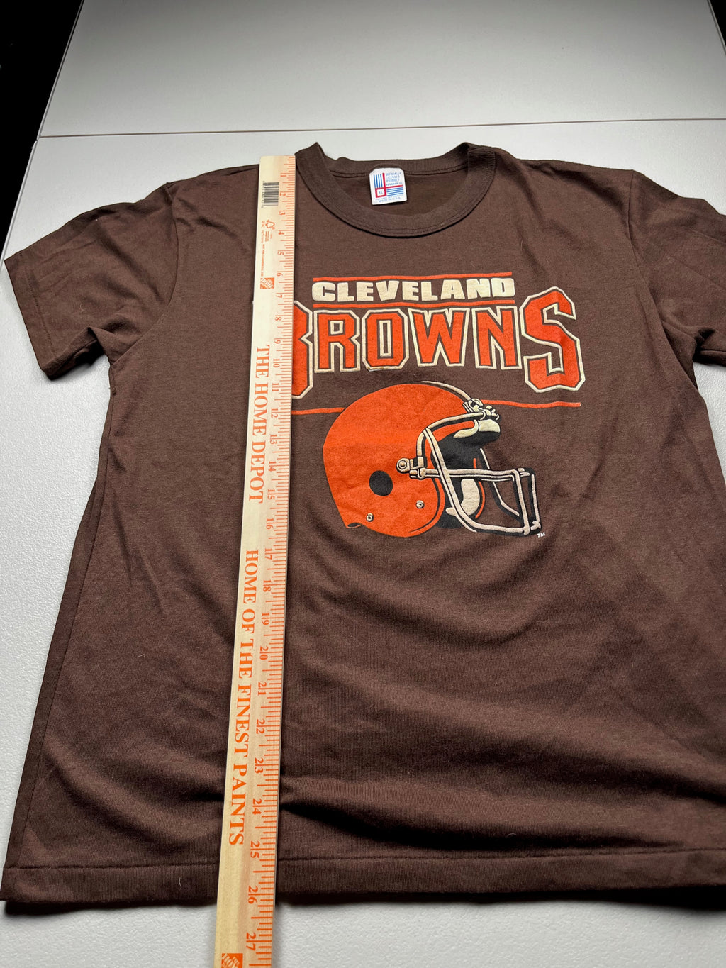 Vintage Cleveland Browns NFL Football Helmet Logo T-Shirt Brown