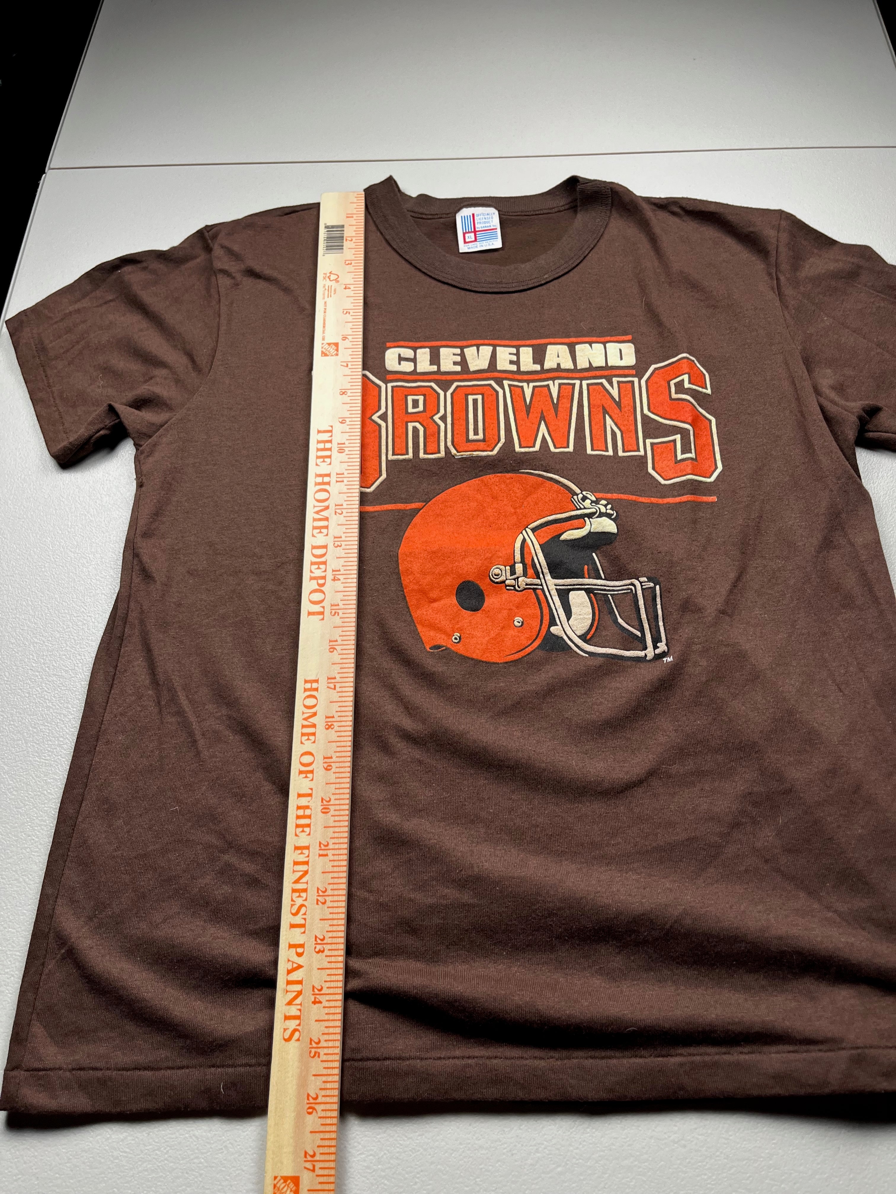 Vintage Cleveland Browns NFL Football Helmet Logo T-Shirt Brown