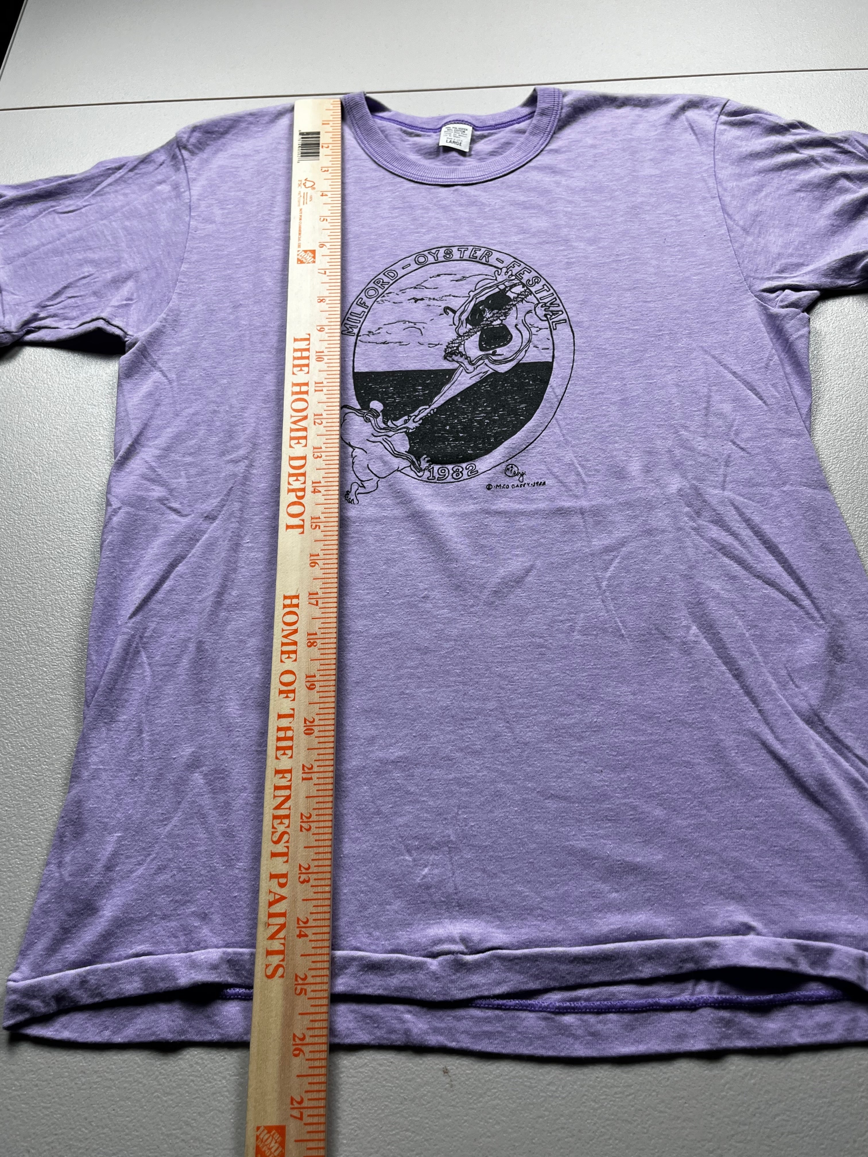Vintage 1983 Milford Oyster Festival Graphic T-Shirt Purple
