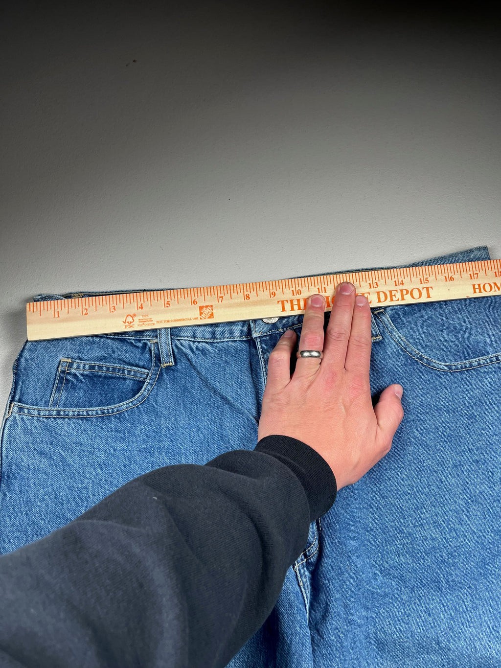 Vintage 1990s Guess Baggy Skater Jeans Medium Wash