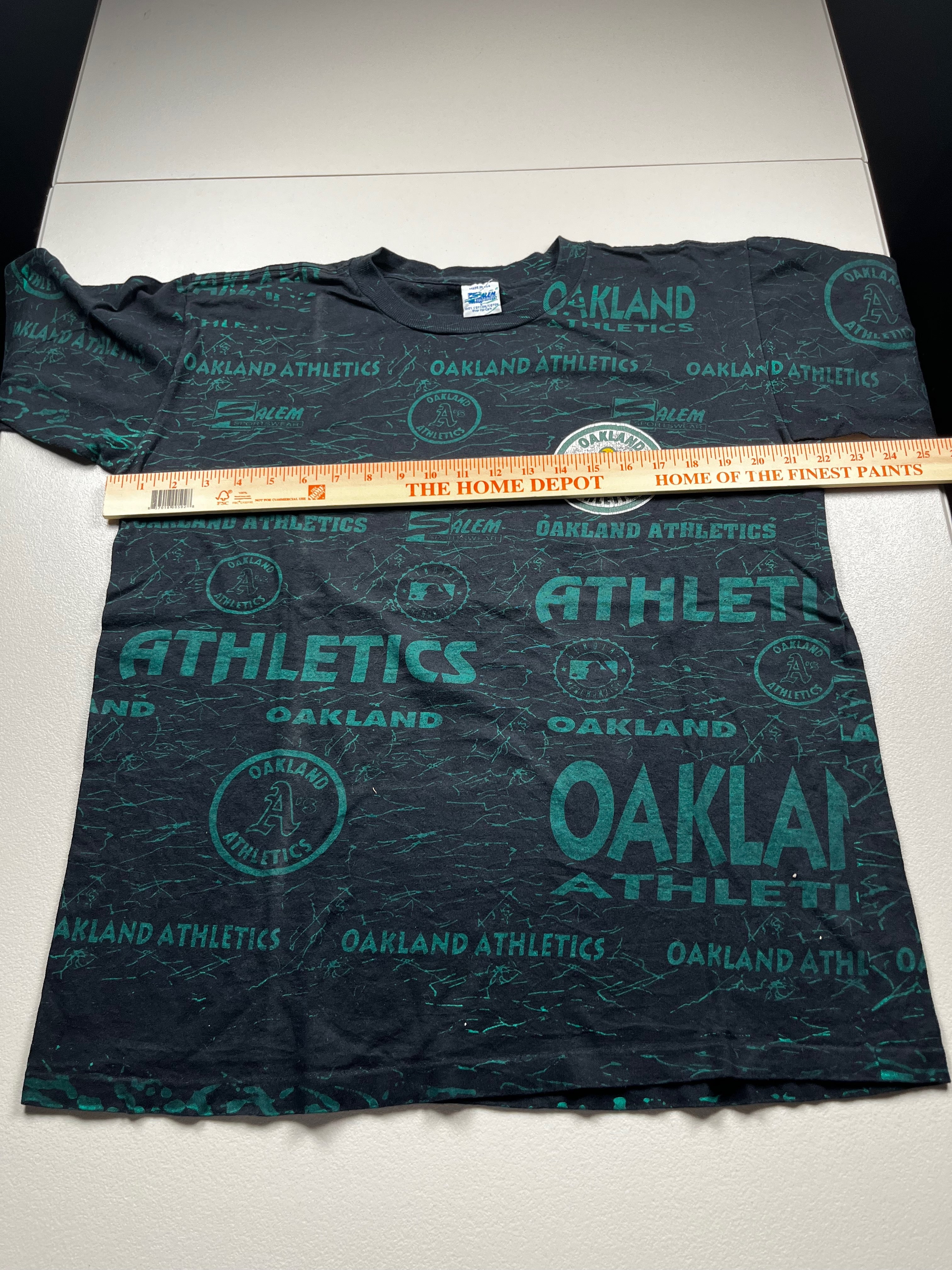 Vintage 1990s Nutmeg Mills Oakland Athletics T-Shirt