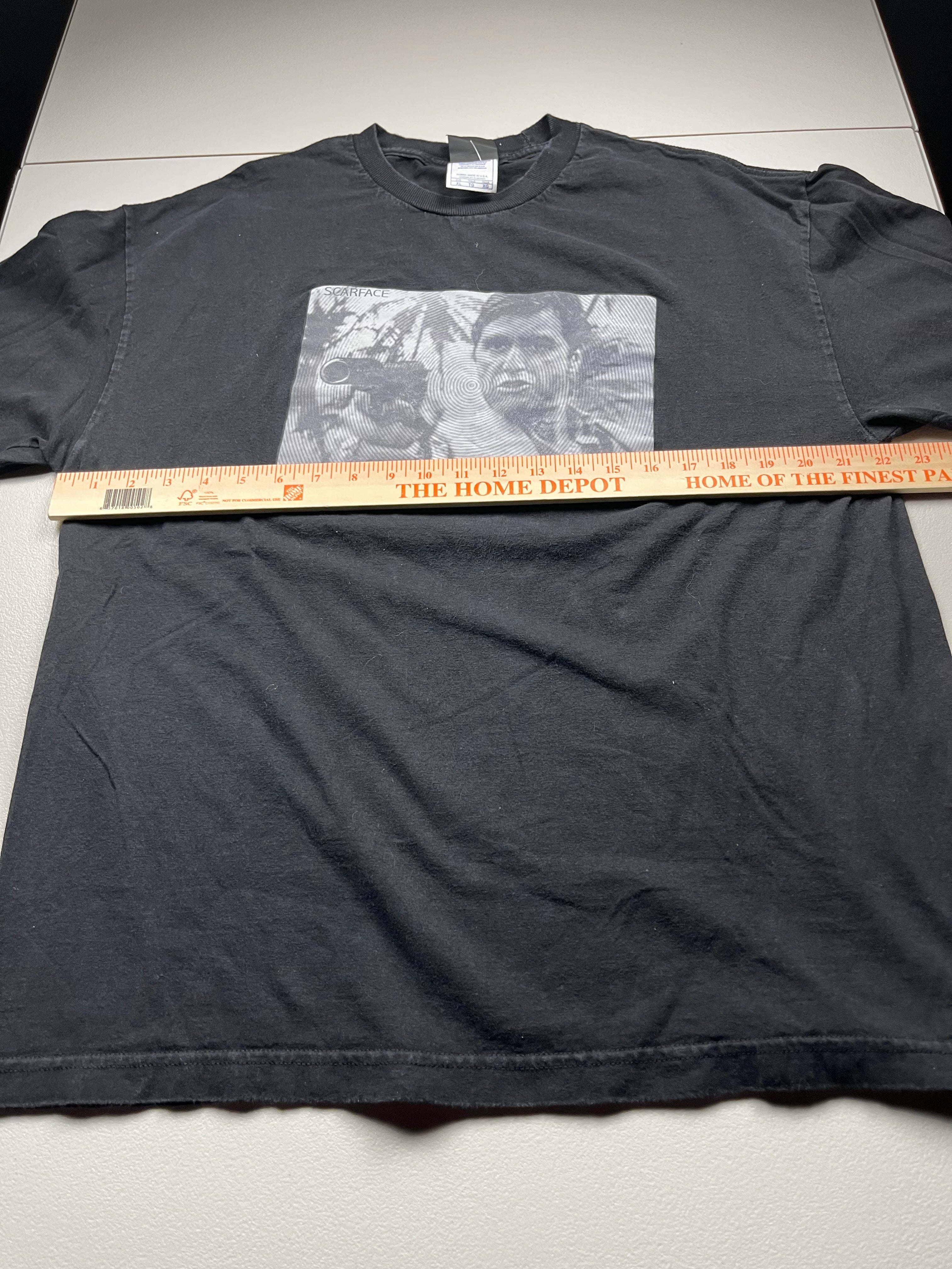 Modern Scarface Tony Montana Movie Scene Halftone Graphic T-Shirt Black