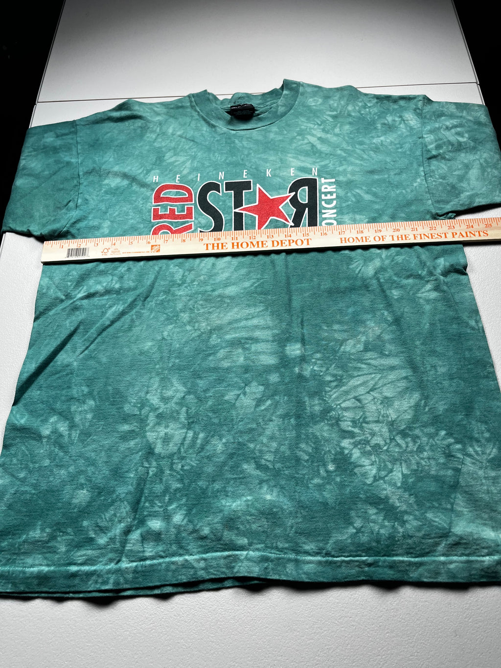 Vintage Heineken Red Star Concert Graphic T-Shirt Green Tie Dye