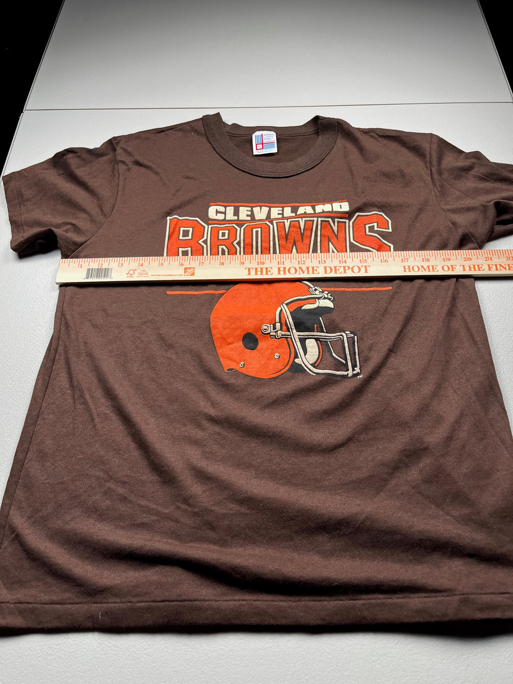Vintage Cleveland Browns NFL Football Helmet Logo T-Shirt Brown