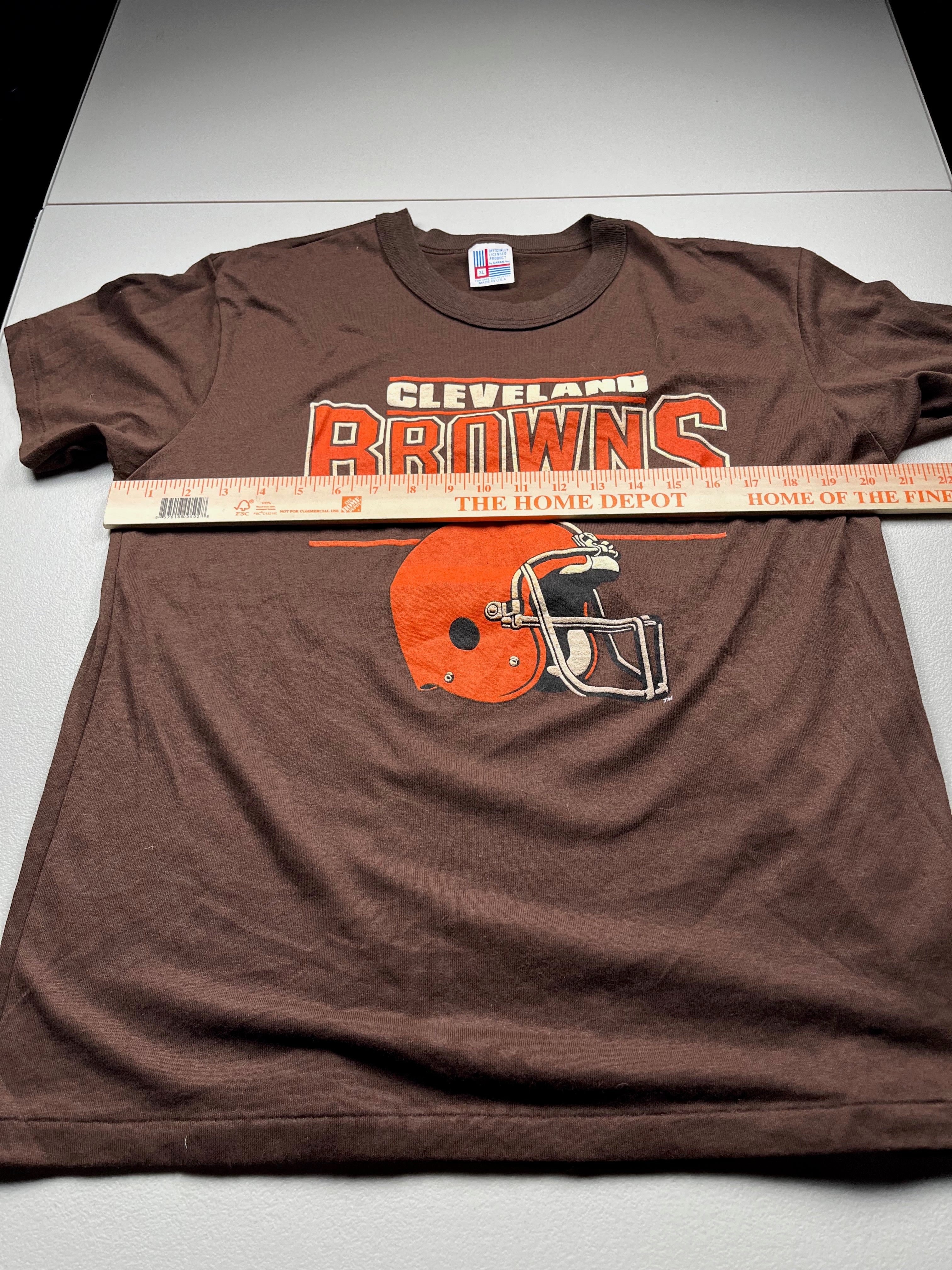 Vintage Cleveland Browns NFL Football Helmet Logo T-Shirt Brown