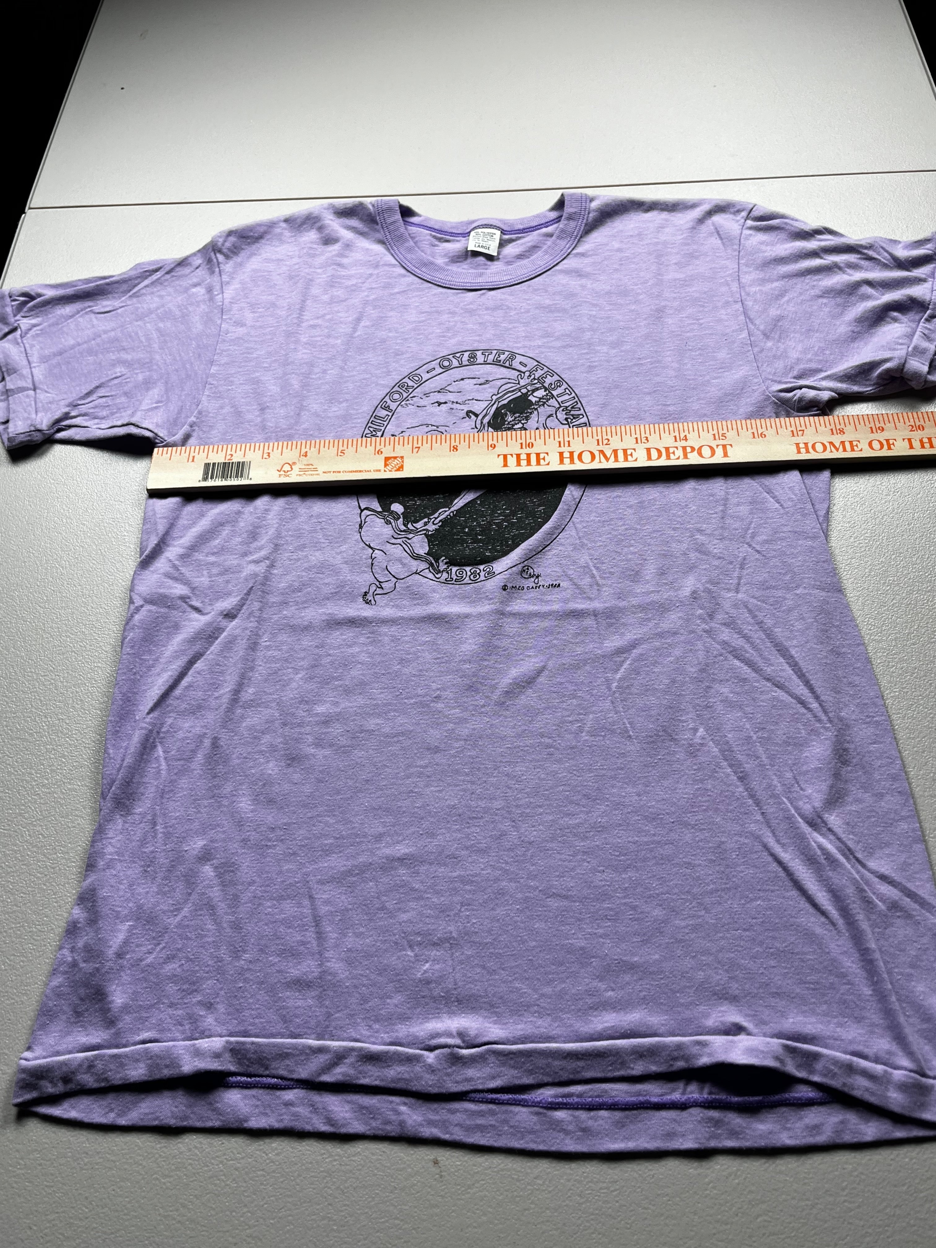 Vintage 1983 Milford Oyster Festival Graphic T-Shirt Purple
