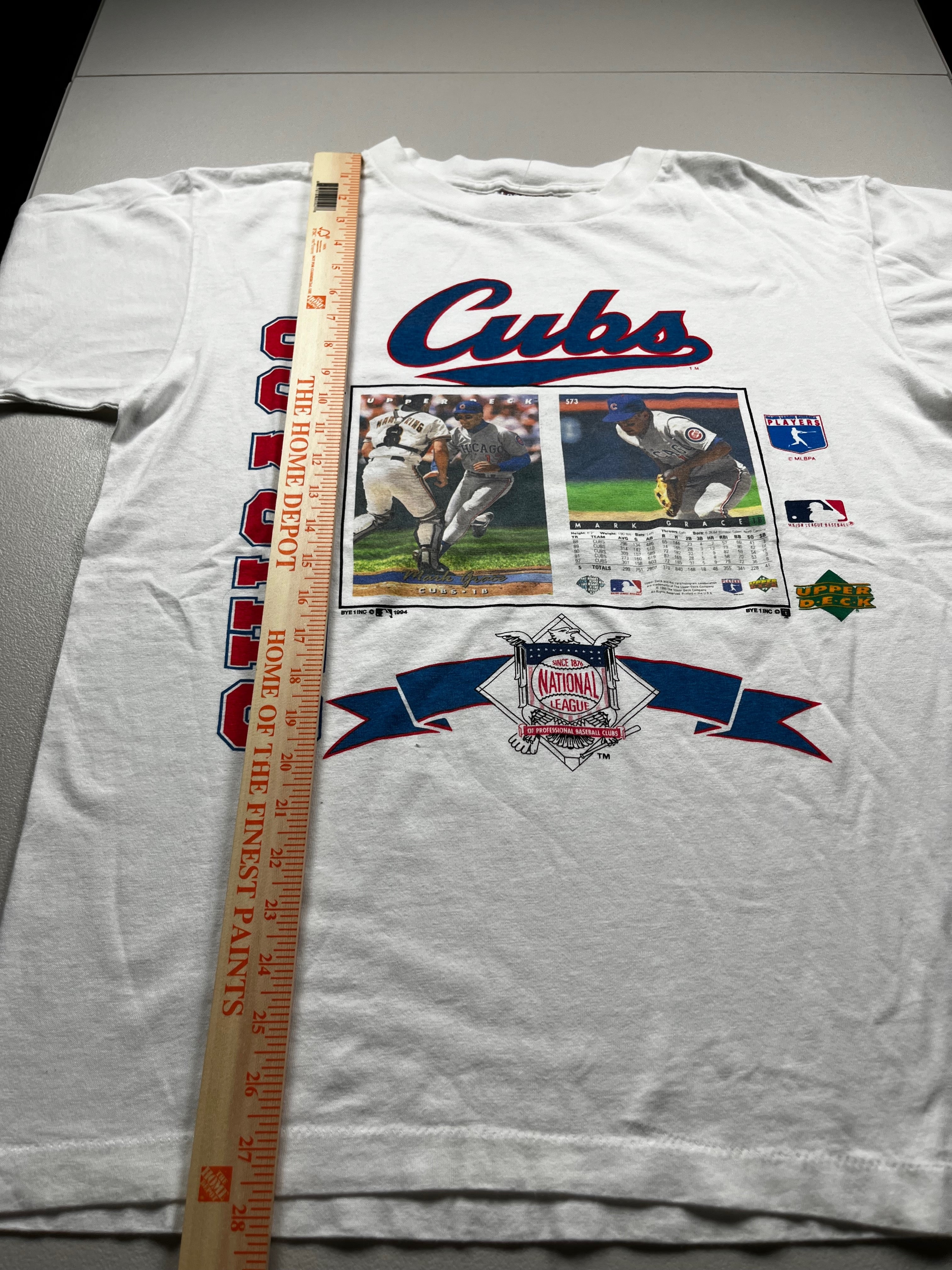Vintage 1994 Chicago Cubs Graphic T-Shirt
