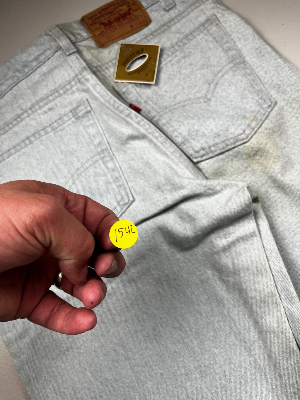 Vintage Levi’s Instant Old Light Wash Denim Jeans