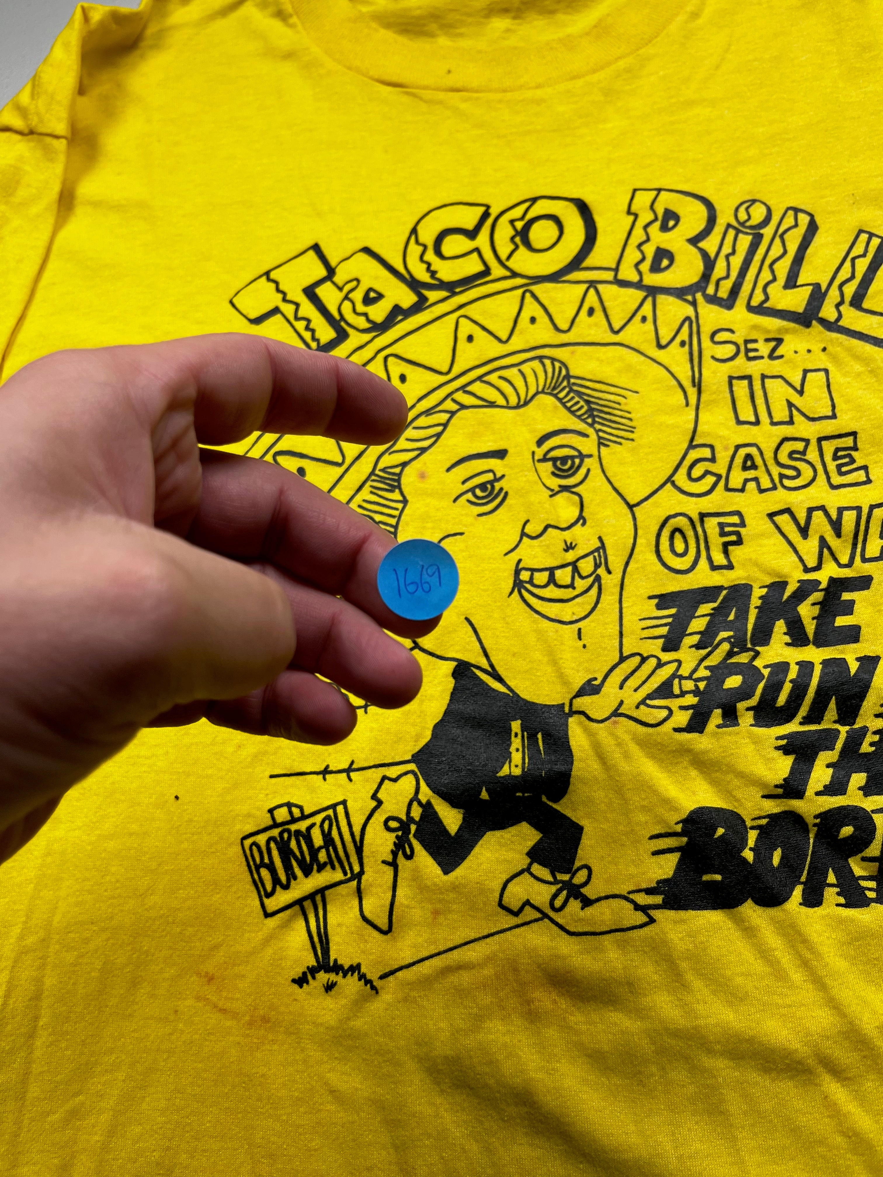 Vintage 1990s Taco Bill Clinton Sez Run For The Border Parody T-Shirt