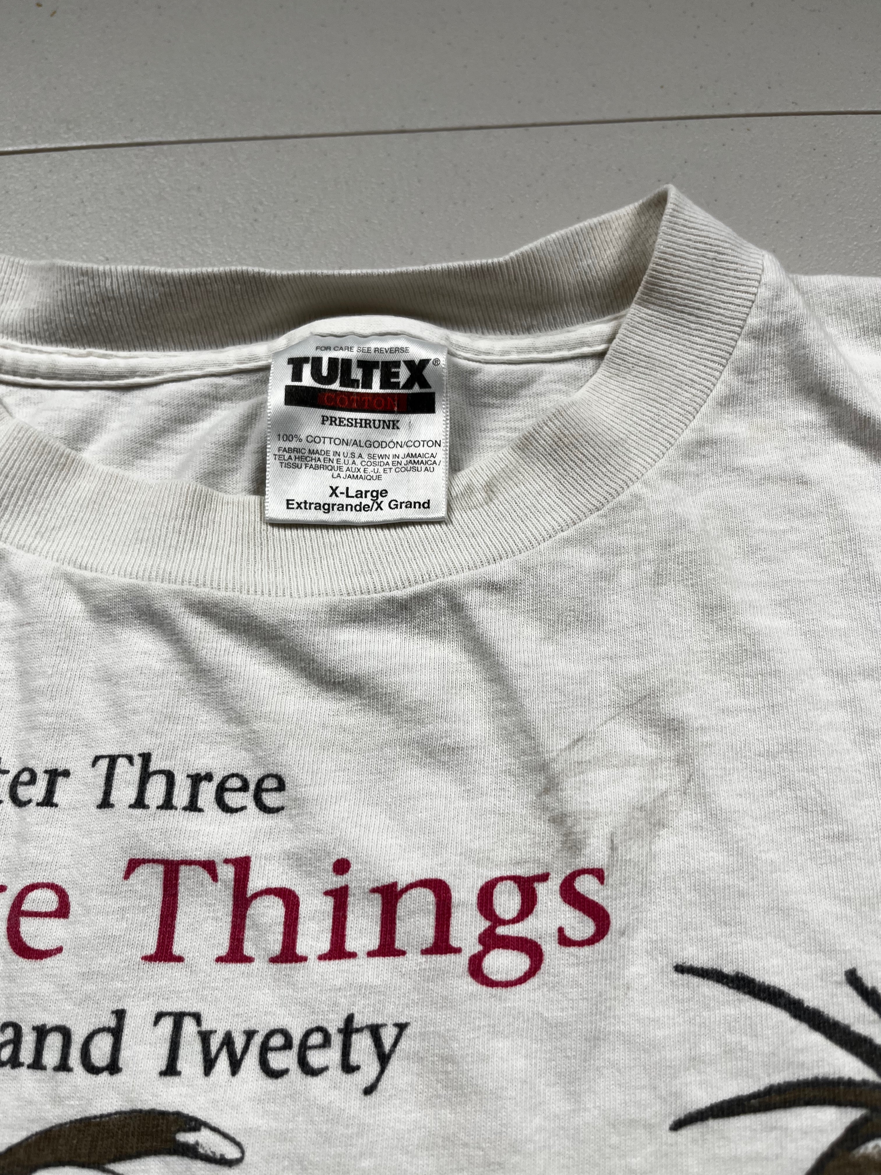 Vintage 1995 Tultex Looney Tunes "Favorite Things" T-Shirt